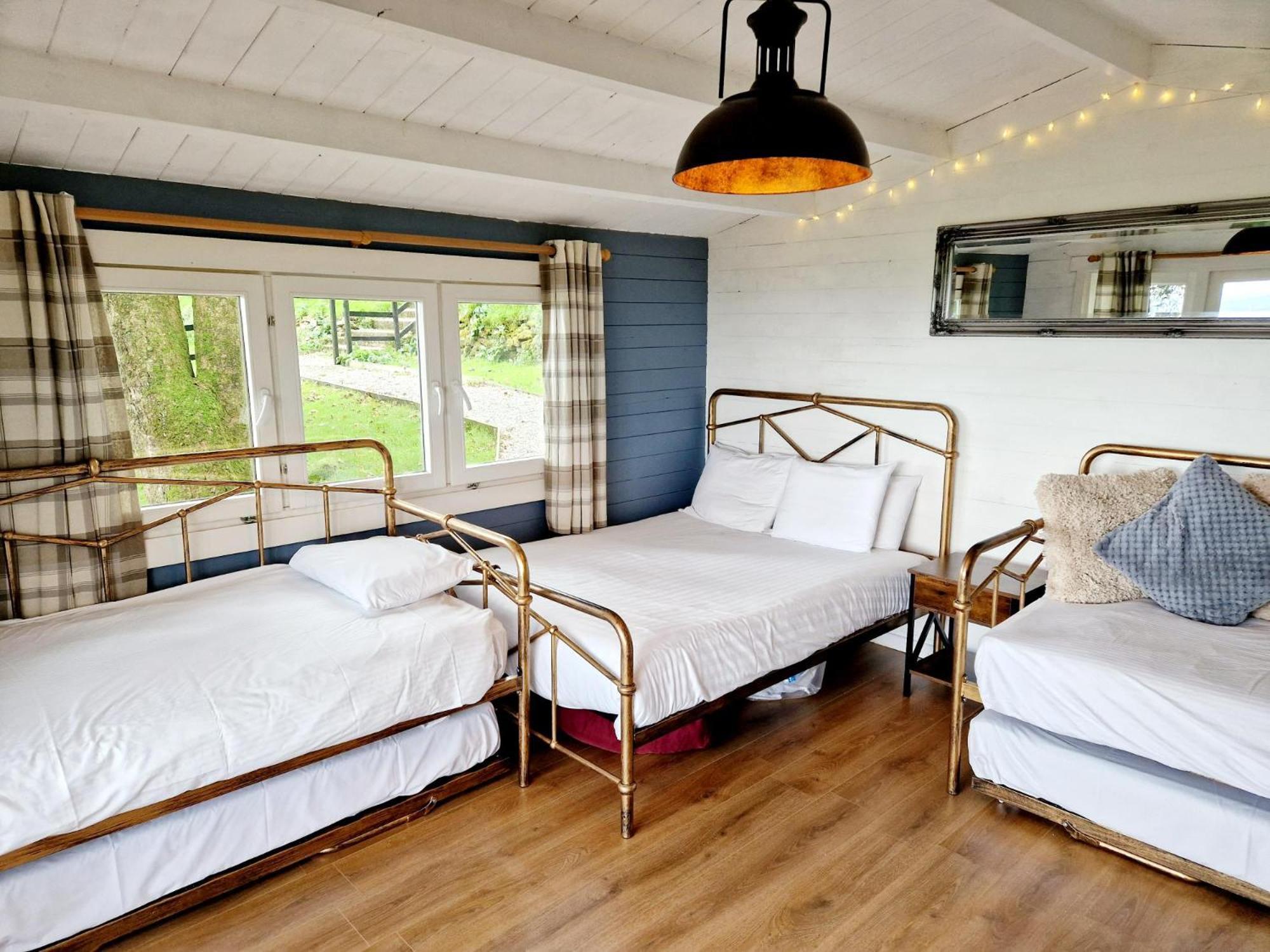 Wheal Tor Hotel & Glamping Ліскард Екстер'єр фото